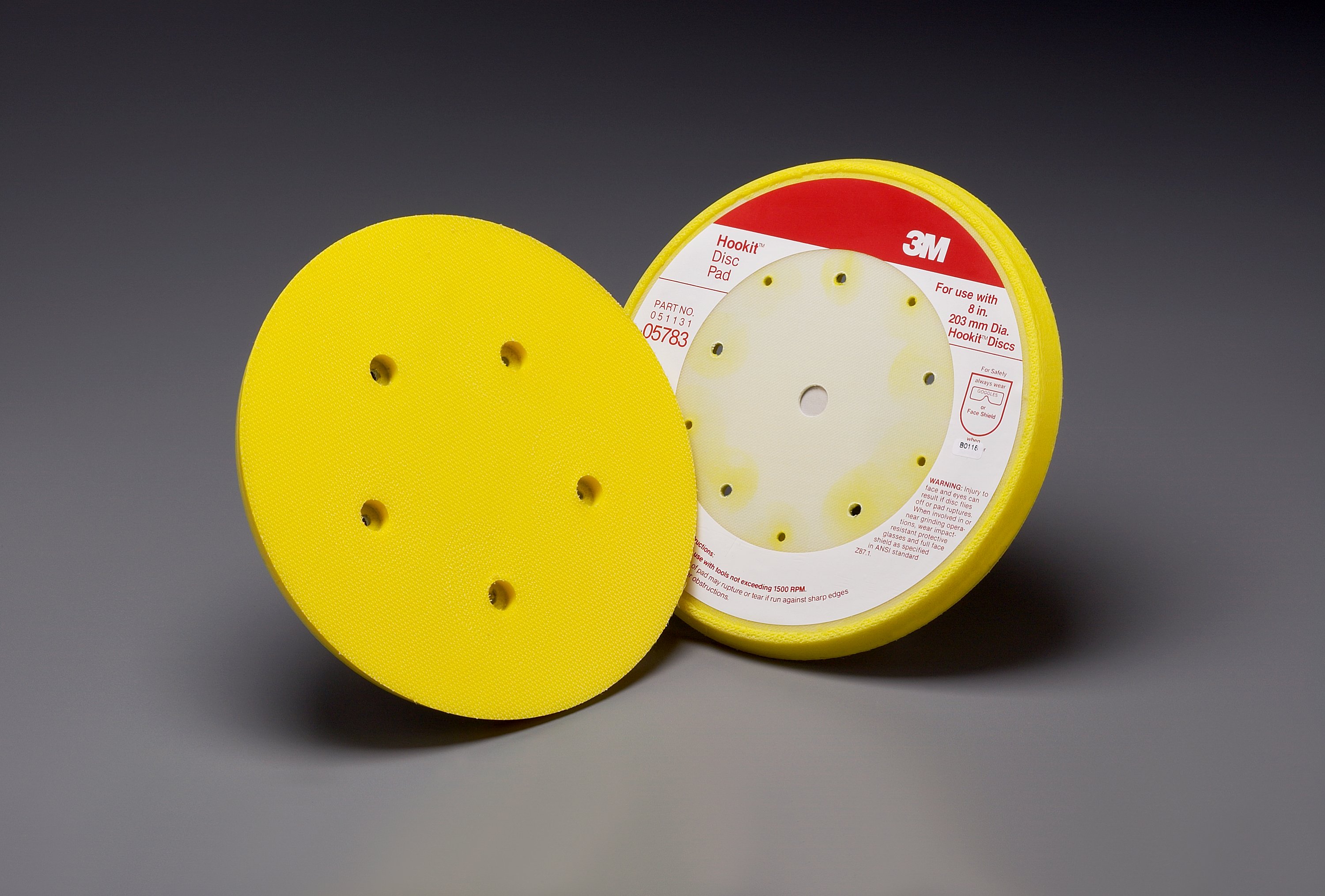 Its firm density foam body provides excellent support for 3M™ Hookit™ abrasive discs (sold separately) and its 15° tapered edge adds control for accurate, consistent flat sanding near the edges of the substrate.
