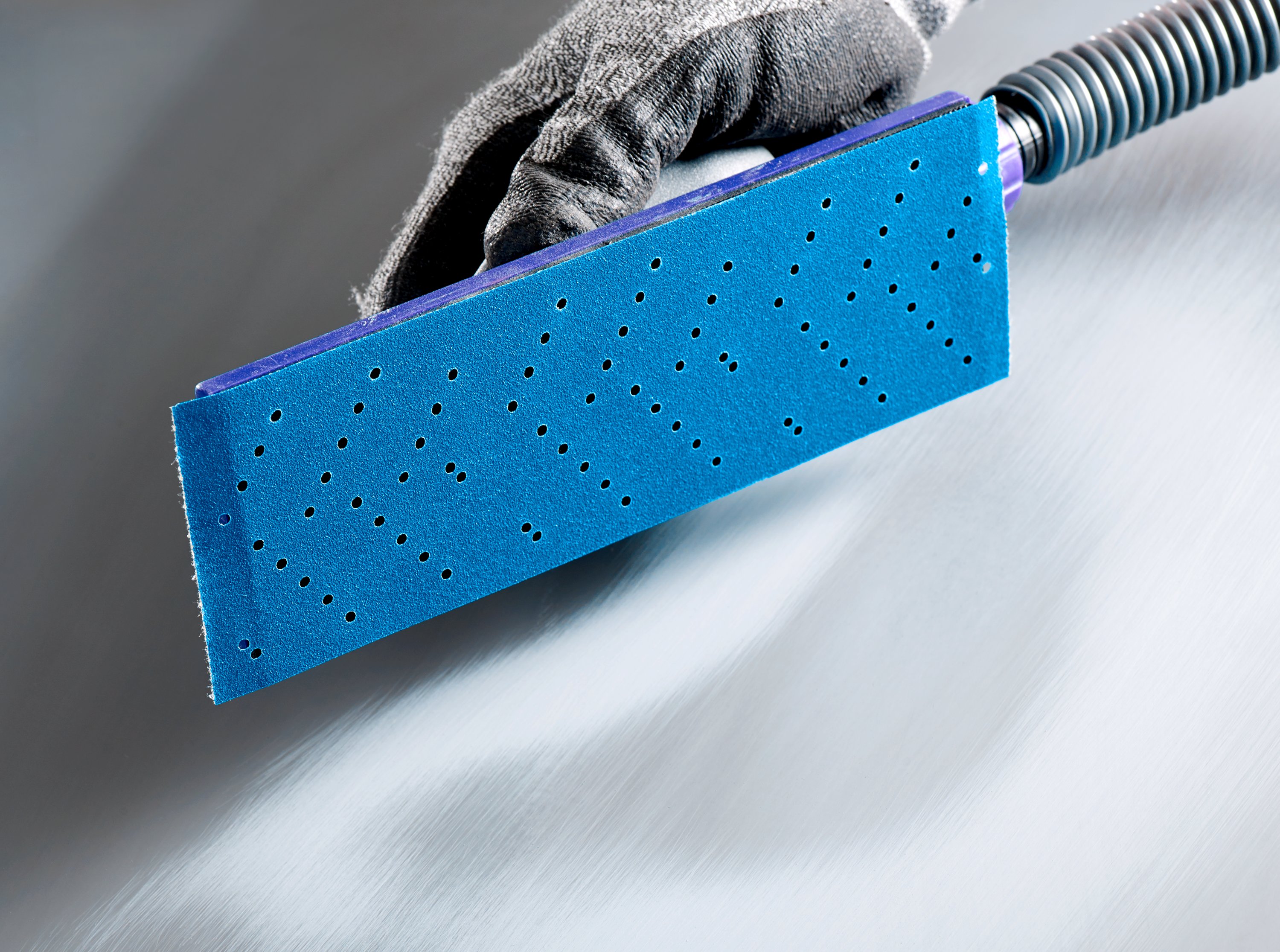 3M™ Blue Abrasives, the 3M™ Hookit™ Blue Abrasive Sheet Rolls is engineered for best-in-class cut, life and efficiency across your entire shop.
