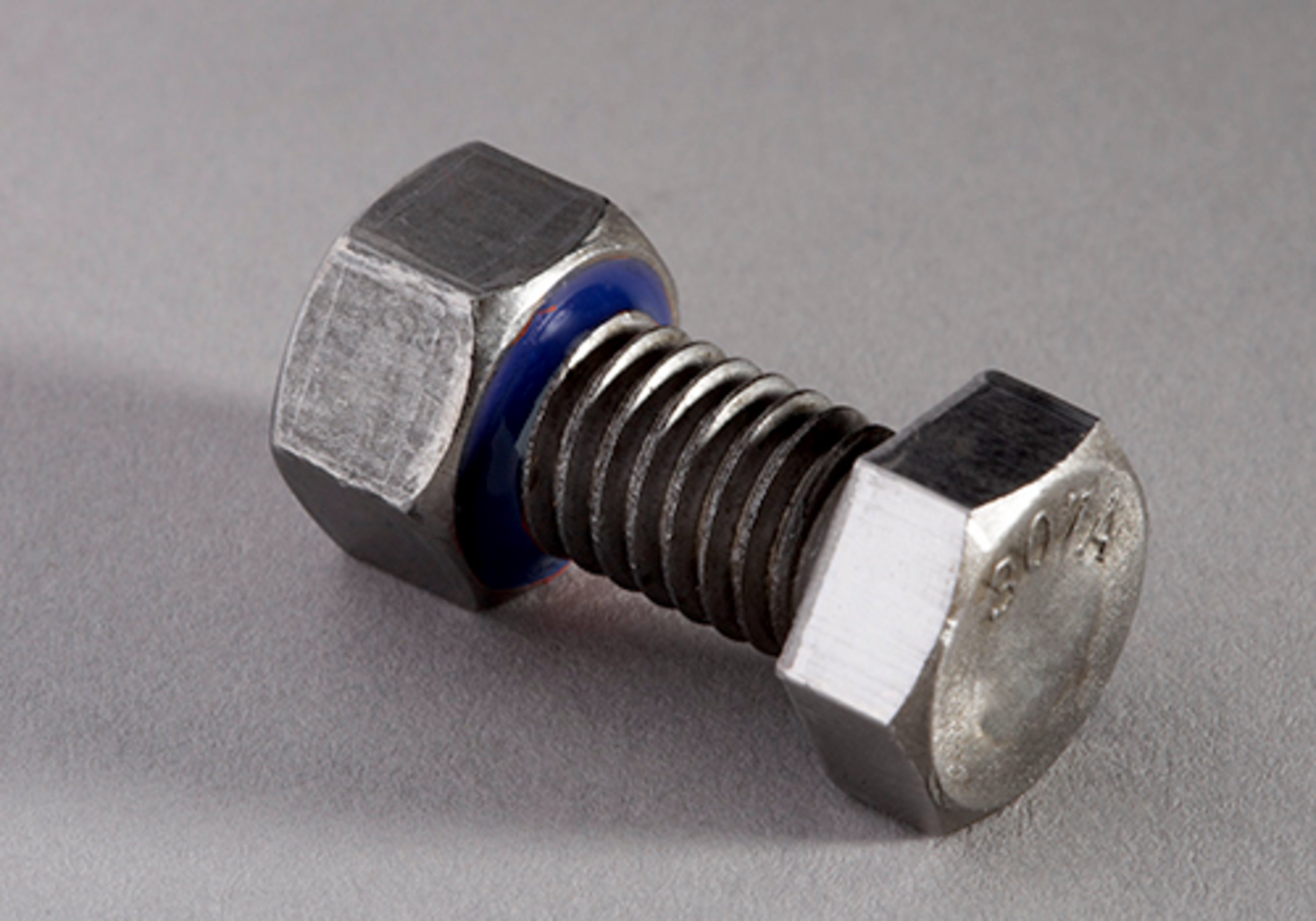 3M™ Scotch-Weld™ Threadlocker TL22 cures and seals threaded assemblies to resist vibration and prevent loosening or leakage of secured fasteners. Applying this adhesive to fasteners before tightening seals out moisture and prevents corrosion.