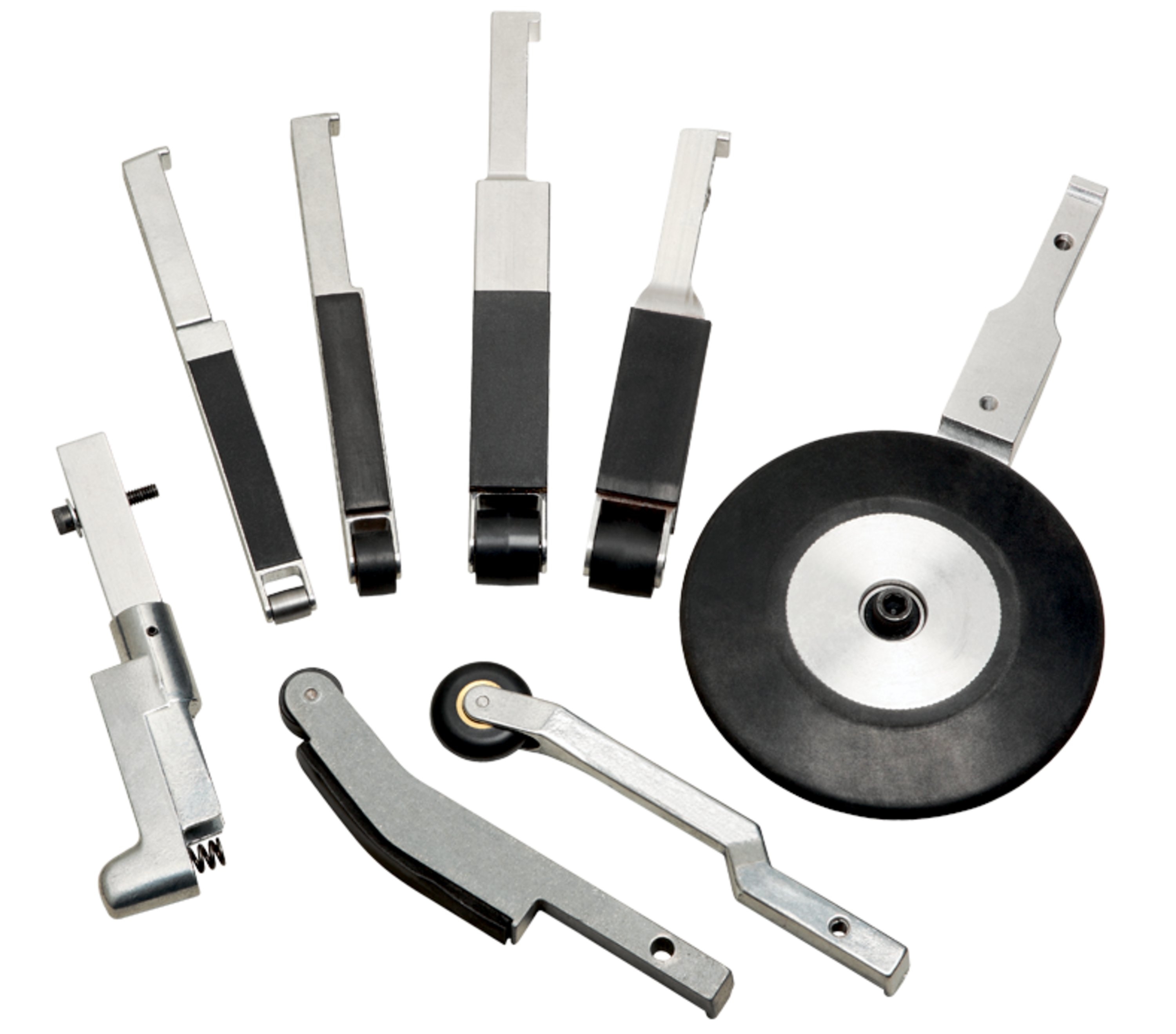 The 3M™ File Belt Arm Service Tool Kit is designed to help operators disassemble and reassemble attachment arms used on the 3M™ File Belt Sander (sold separately), primarily when contact wheel replacement is necessary.