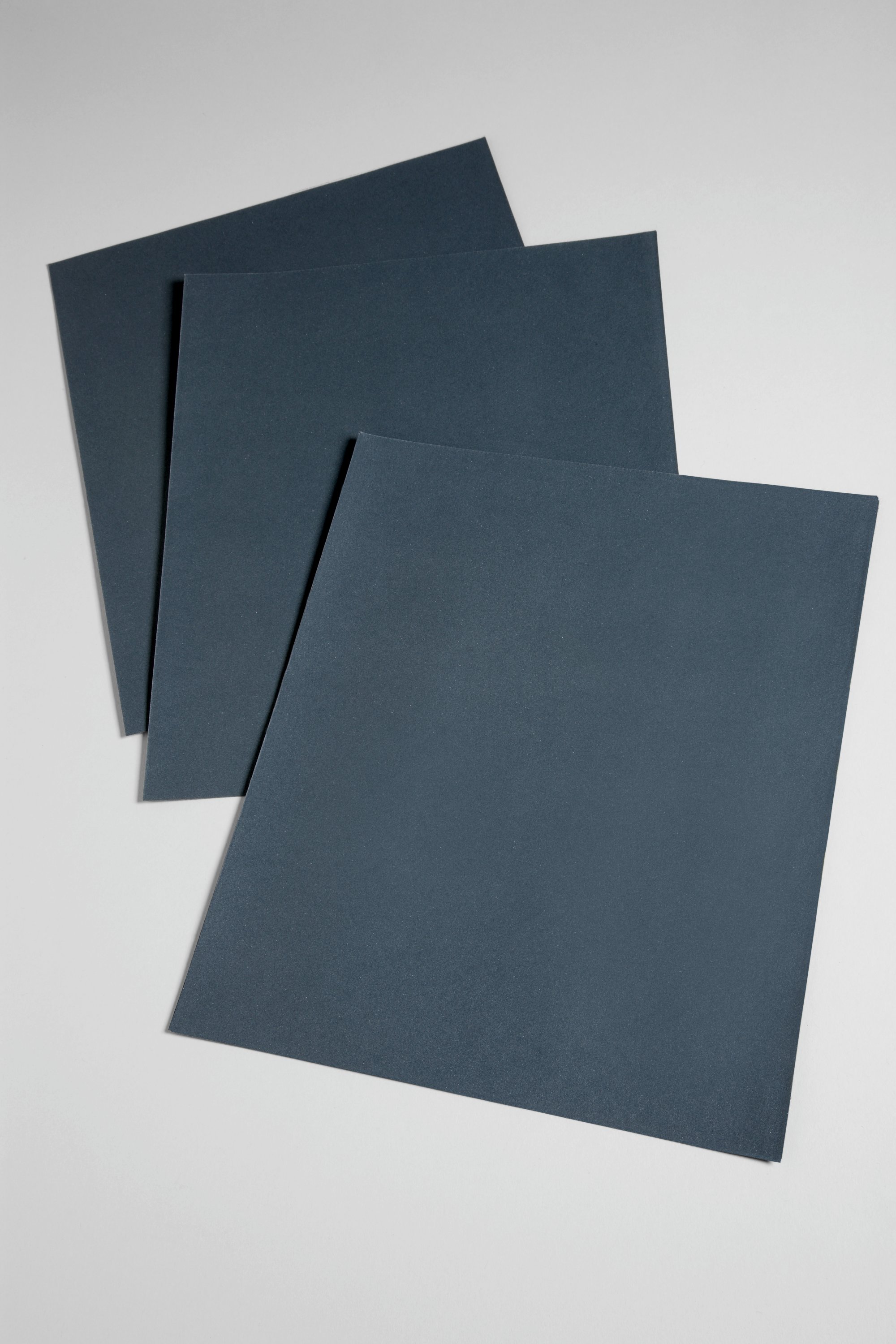 3M™ Wetordry™ Abrasive Sheet 413Q is best suited for metal sanding and finishing thanks to its versatility and fast cutting abrasive material.